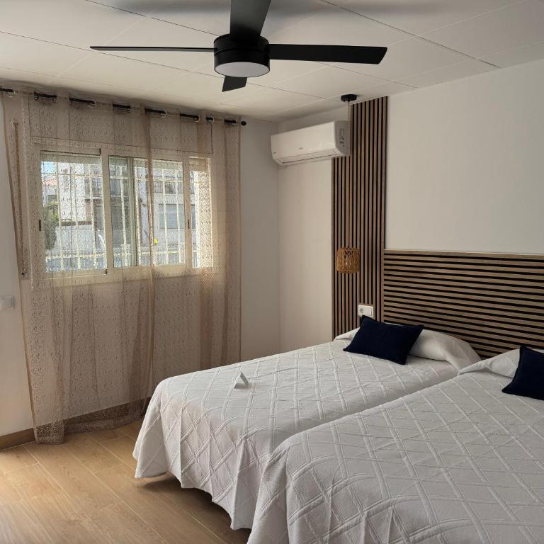 ROVIOR Rooms & Café - Habitación Doble grande - 2 camas - 5