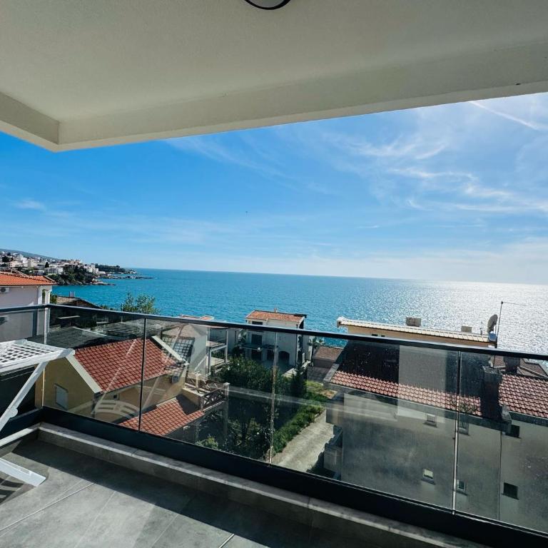 Swiss DELUXE Appartement - Two-Bedroom Apartment - 54