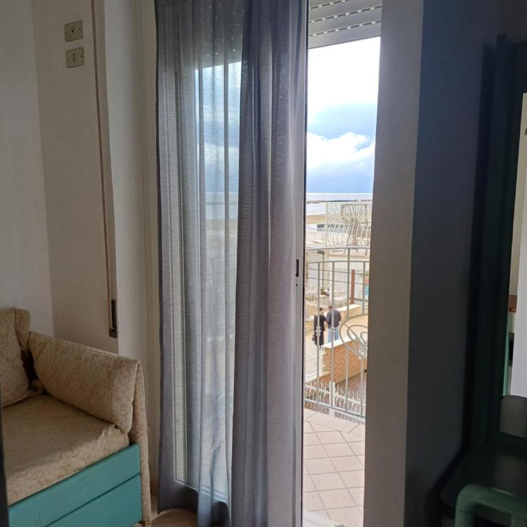 Hotel Bologna - Camera Familiare con Vista Mare - 2