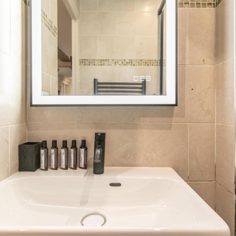 MBA - Splendide appartement Proche Marais - Appartement 2 Chambres - 34