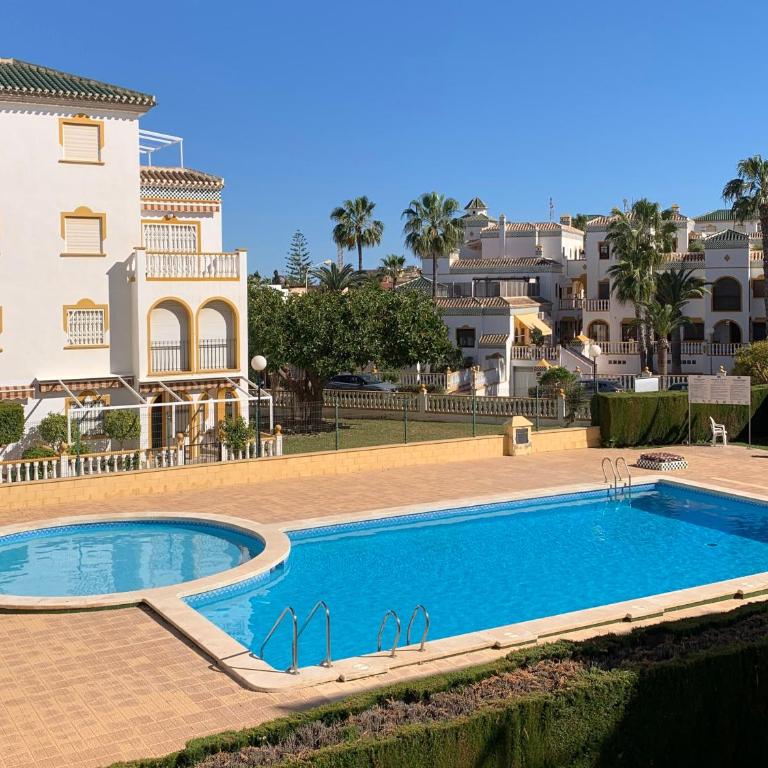Beautiful apartment - 2 seperate bedrooms La Mata - Apartamento de 2 dormitorios - 21