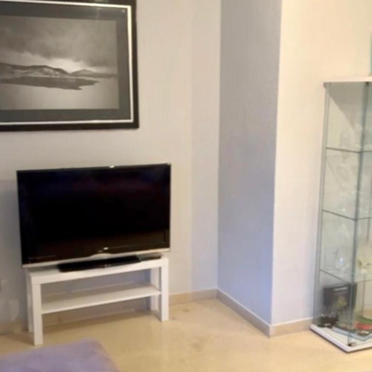 4BR Apt 10 min Walk to San Juan Beach - Pool & Terrace - Apartment - 23