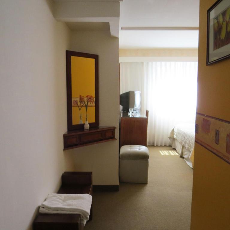 Hotel Bastit - Habitación Familiar - 2