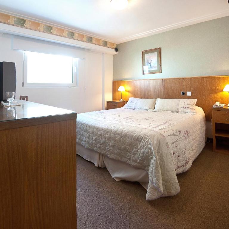 Hotel Bastit - Habitación Familiar - 4