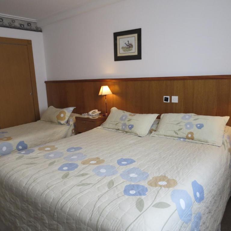 Hotel Bastit - Habitación Triple - 1