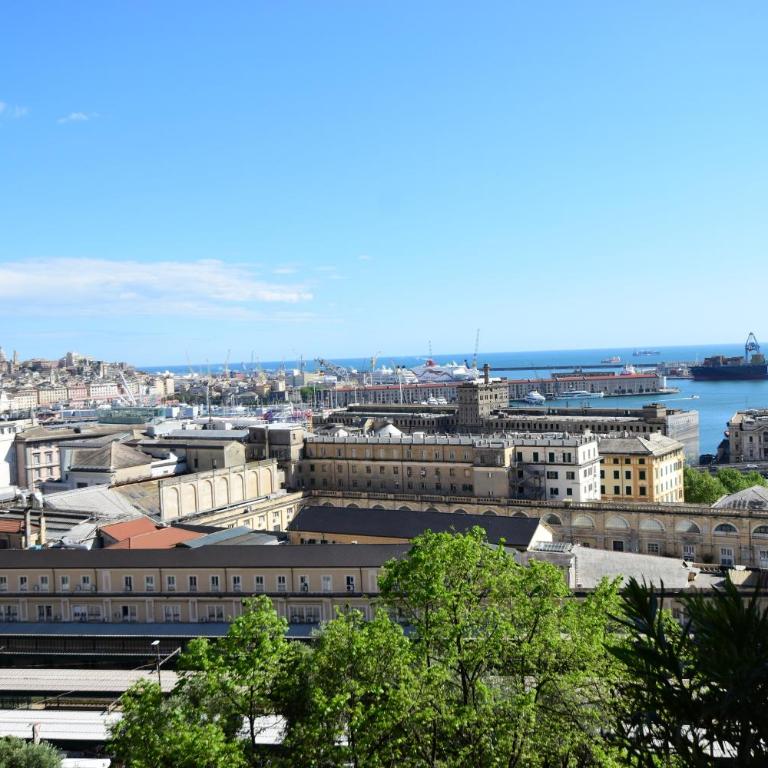 La Casa sulla Mattonata accogliente appartamento su una tipica creuza genovese con splendida vista e a pochi passi dalla Stazione Principe - Two-Bedroom Apartment with Harbor View - 39