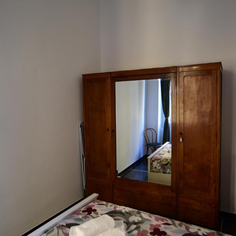 La Casa sulla Mattonata accogliente appartamento su una tipica creuza genovese con splendida vista e a pochi passi dalla Stazione Principe - Two-Bedroom Apartment with Harbor View - 50