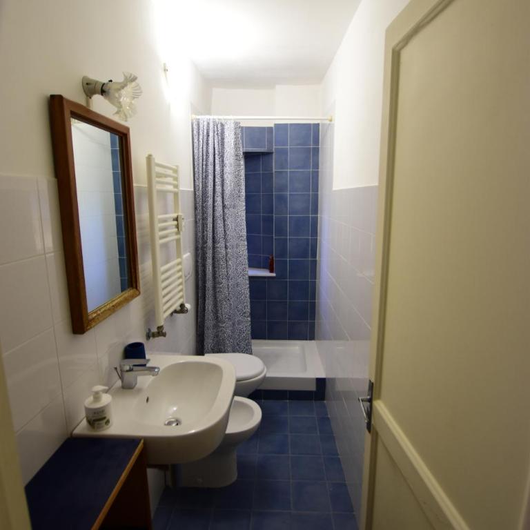 La Casa sulla Mattonata accogliente appartamento su una tipica creuza genovese con splendida vista e a pochi passi dalla Stazione Principe - Two-Bedroom Apartment with Harbor View - 56