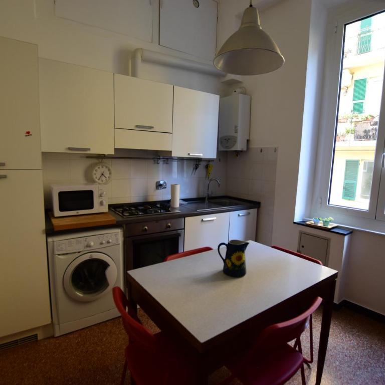 La Casa sulla Mattonata accogliente appartamento su una tipica creuza genovese con splendida vista e a pochi passi dalla Stazione Principe - Two-Bedroom Apartment with Harbor View - 7
