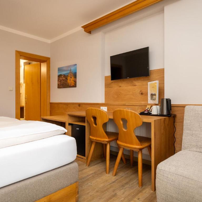 Haus am Hammerrain - Doppelzimmer mit Balkon - 10
