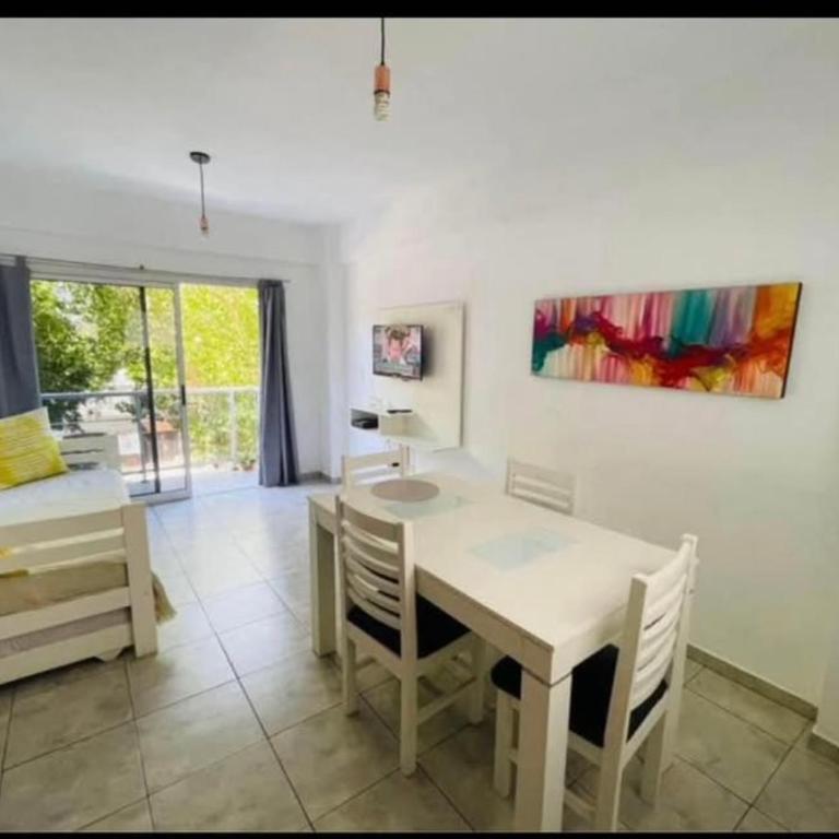 Departamento Atenas 13 y 59 - Apartamento de 1 dormitorio - 1