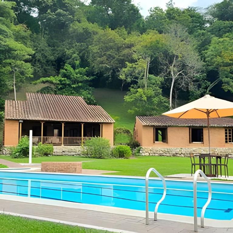 Reserva tu casa rodeada de naturaleza en Villeta - Vacation Home - 1