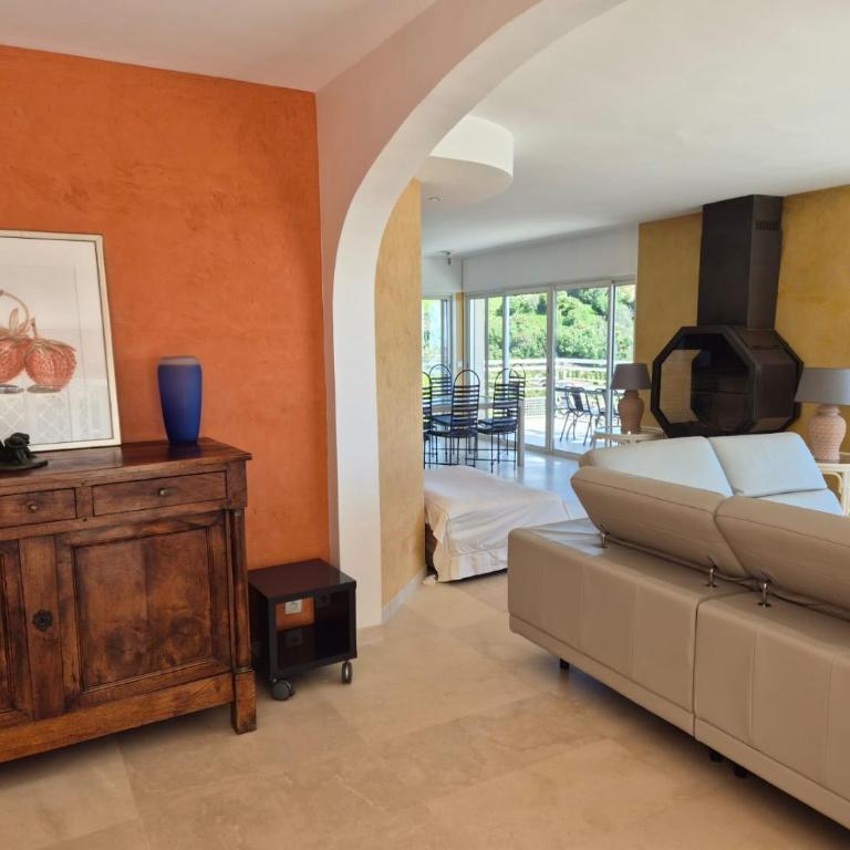 Cannes-SuperCannes-GolfeJuan--VILLA ALAMP--Piscine--Vue mer exceptionnelle - Villa avec Piscine Privée - 15