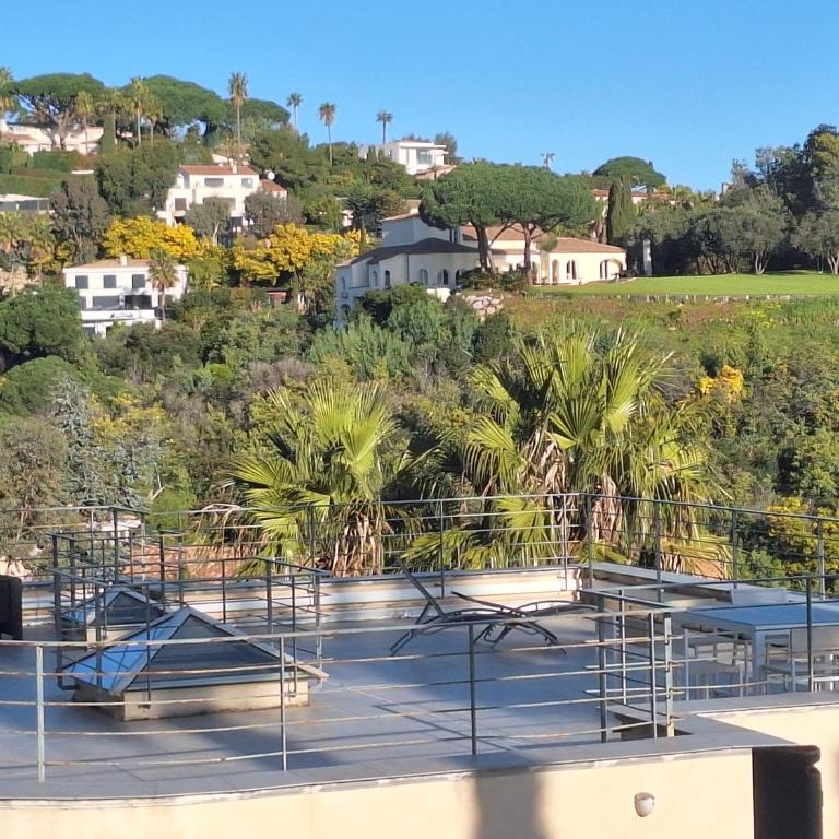 Cannes-SuperCannes-GolfeJuan--VILLA ALAMP--Piscine--Vue mer exceptionnelle - Villa avec Piscine Privée - 3