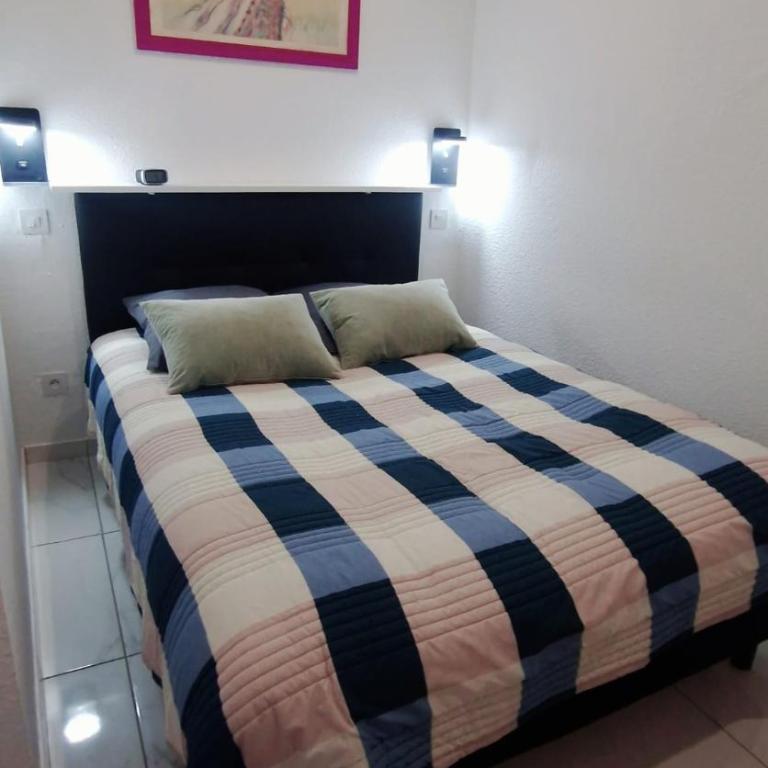 2 pièces avec terrasse -Calme-Sans vis à vis-garage-centre de Cannes - Appartement 1 Chambre - 5