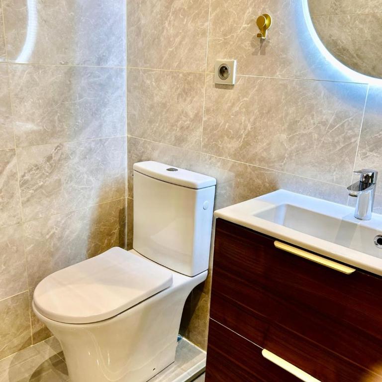 Old Town Vibes - 5min to Sea - AC - Appartement 1 Chambre - 13