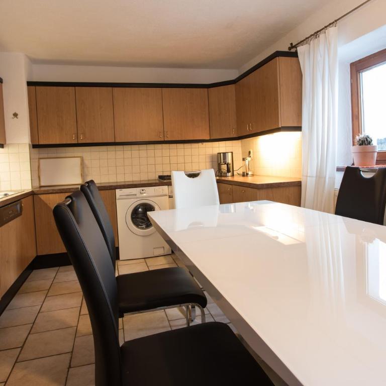 Ferienhof Haderlehn - Doppelzimmer mit eigenem externen Bad - 7