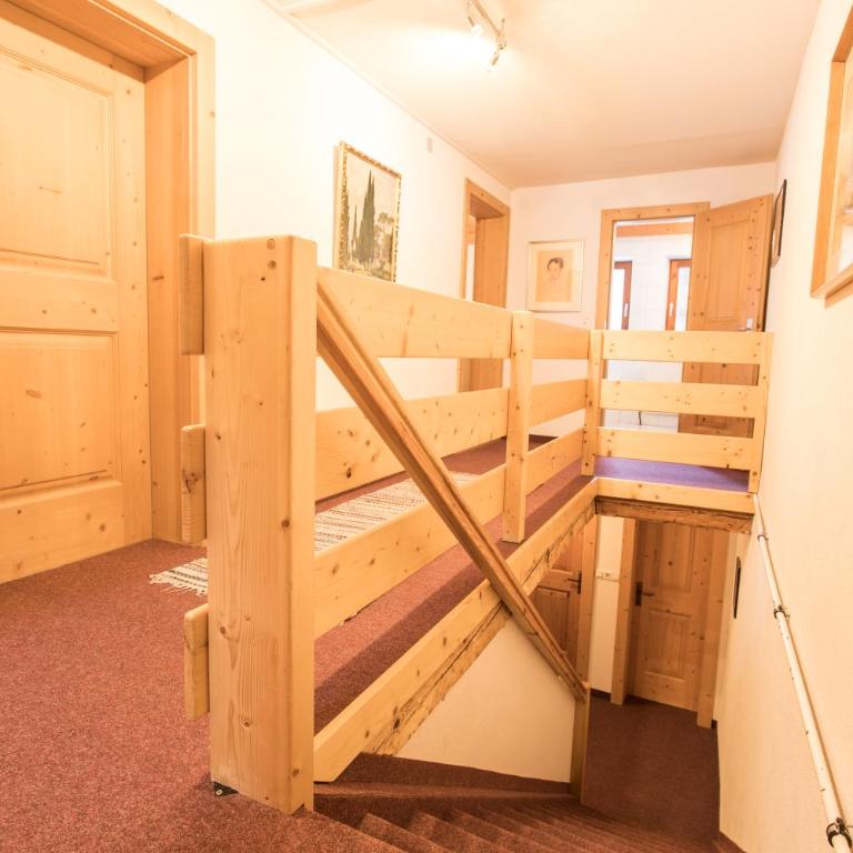 Ferienhof Haderlehn - Doppelzimmer mit eigenem externen Bad - 8