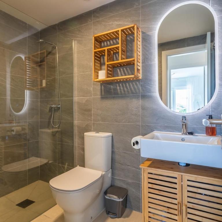 Apartamento con terraza, piscina y parking - Apartamento de 2 dormitorios con terraza - 7