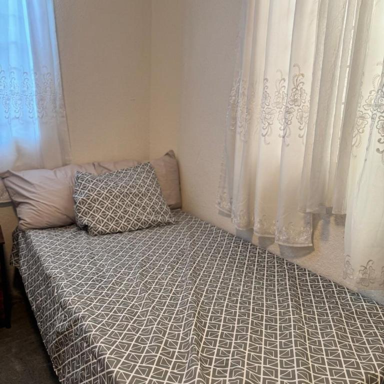 Residencia en Guadalupe - Three-Bedroom House - 6