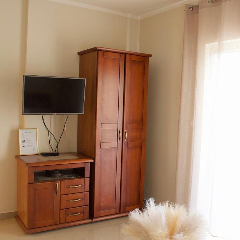 Apartmani Krivokapic - Apartment with Terrace - 7