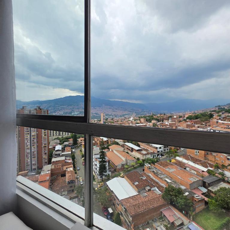 Apartamento vistas lindas cerca centro - Apartamento de 2 dormitorios - 2