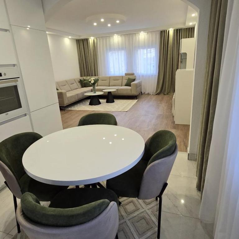 Apartman Rodjeni - Three-Bedroom Apartment - 13