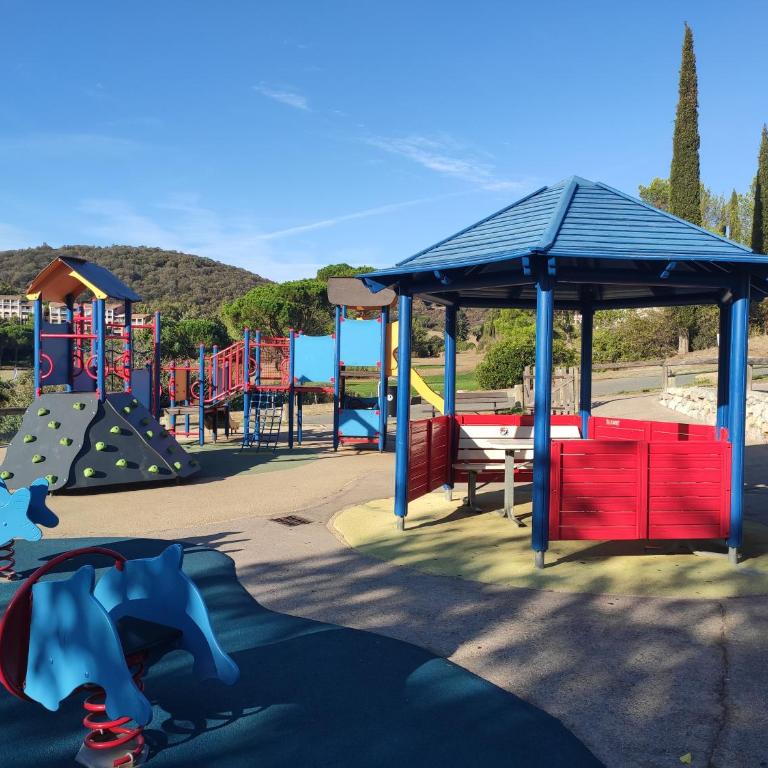 T2 Vue mer, Jardin clos, Village vacances Cap Esterel St Raphaël - Apartment mit 1 Schlafzimmer - 29