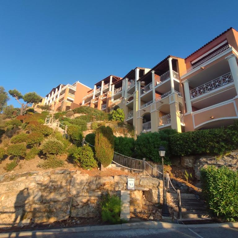 T2 Vue mer, Jardin clos, Village vacances Cap Esterel St Raphaël - Apartment mit 1 Schlafzimmer - 34