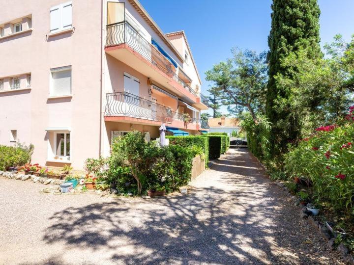 Saint-Aygulf,appartement à 50 m de la mer, avec parking privé - Appartamento con 2 Camere da Letto - 33
