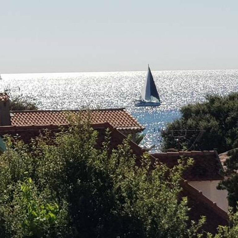 Saint-Aygulf,appartement à 50 m de la mer, avec parking privé - Appartamento con 2 Camere da Letto - 1