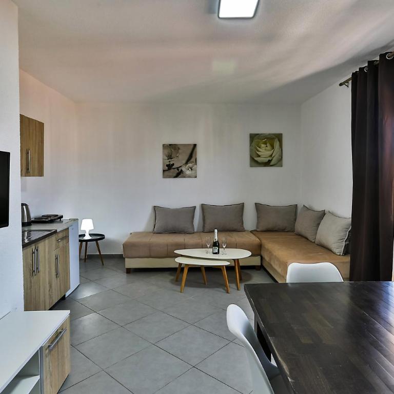 Apartmani BLUE MOON - Apartment with Sea View - 7