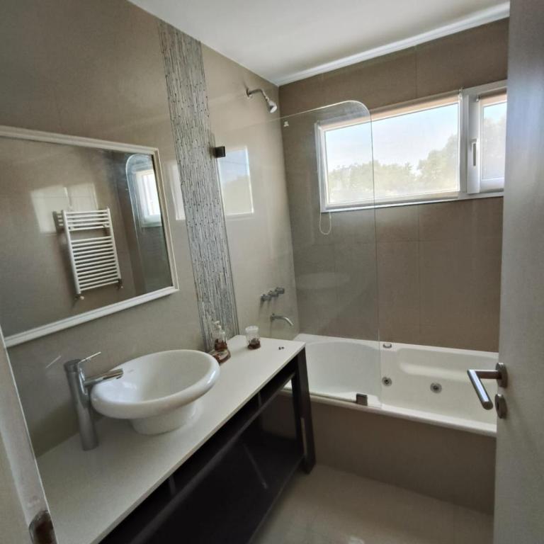 Depto La Perla - 1 dormitorio y Living con sofa Cama - Loft - 9