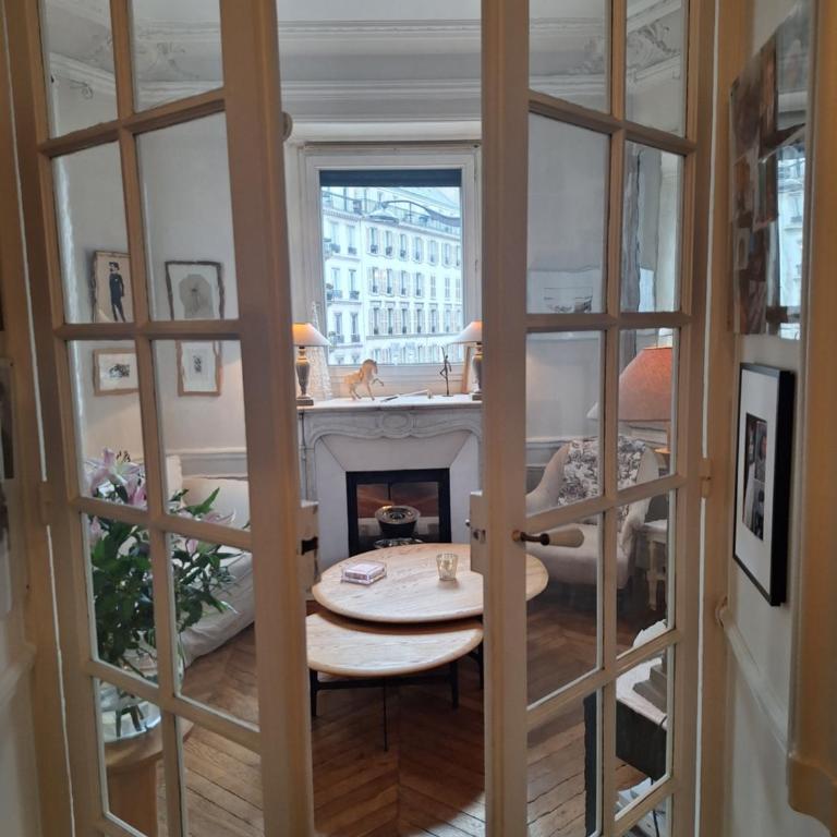 Plein Centre Charmant et Lumineux - Appartement 2 Chambres - 10