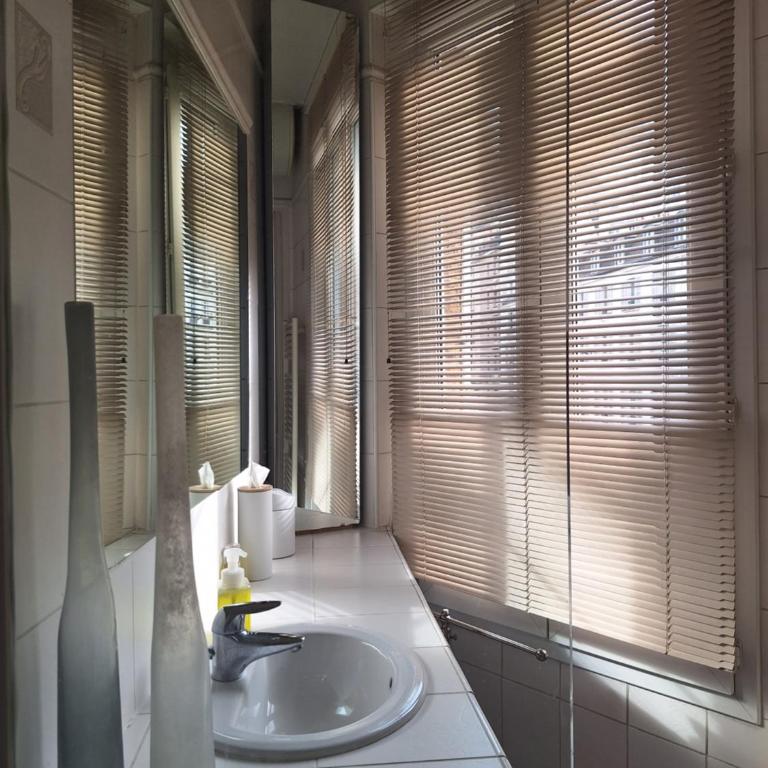 Plein Centre Charmant et Lumineux - Appartement 2 Chambres - 24