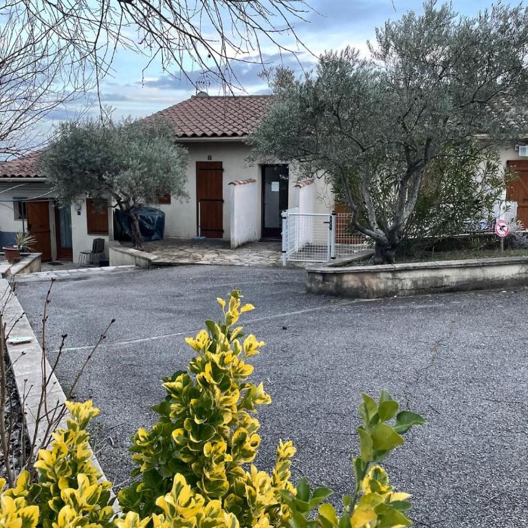 Joli appartement avec terrasse Baccara - Apartamento de 1 dormitorio - 12