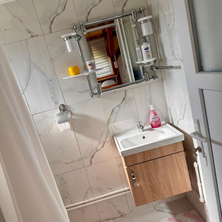 Apartman Oaza mira-Visoko - Apartman sa 1 Spavaćom Sobom - 1