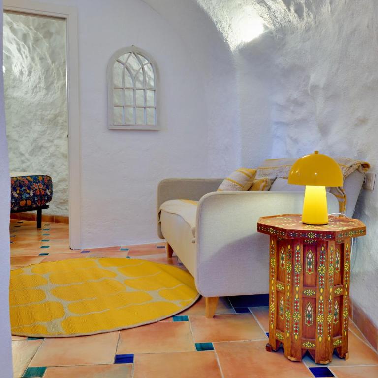 Cueva la Bonica - Hostatel - Two-Bedroom Chalet - 24