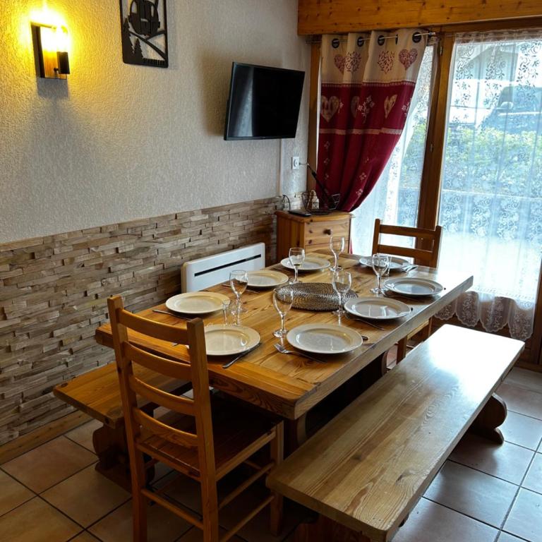 Charmant appartement 6-8 personnes au cœur du village à proximité lac et pistes de ski - Appartement 2 Chambres - 1