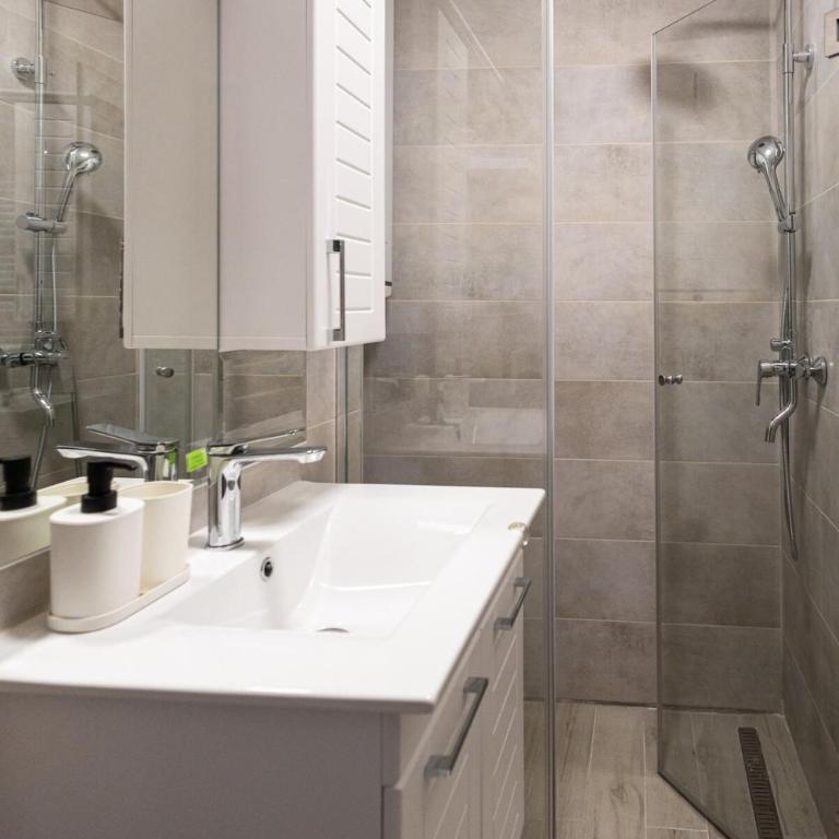 Cozy Apartment - Apartman sa 1 Spavaćom Sobom - 19