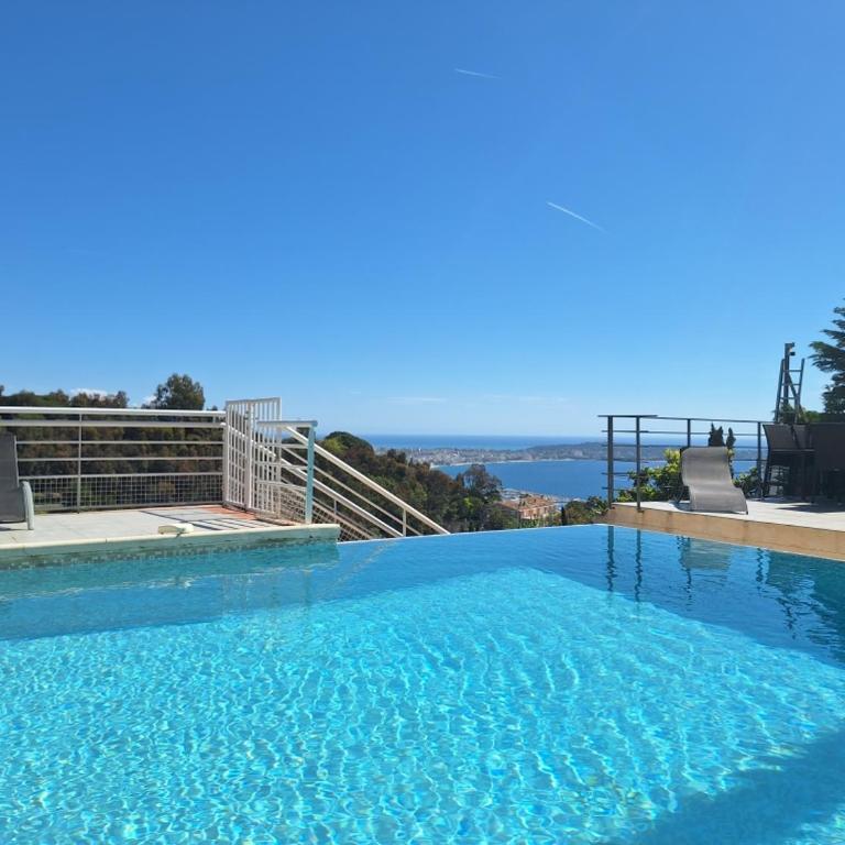 Cannes-SuperCannes-GolfeJuan--VILLA ALAMP--Piscine--Vue mer exceptionnelle - Villa avec Piscine Privée - 33