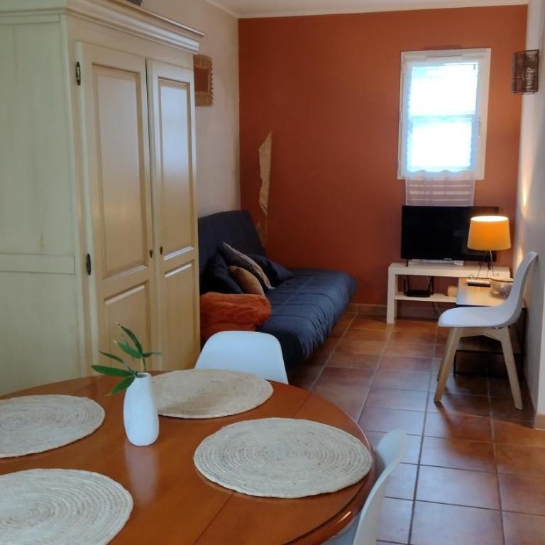 Vacances en Camargue proche de la mer climatisé - Appartement 2 Chambres - 1