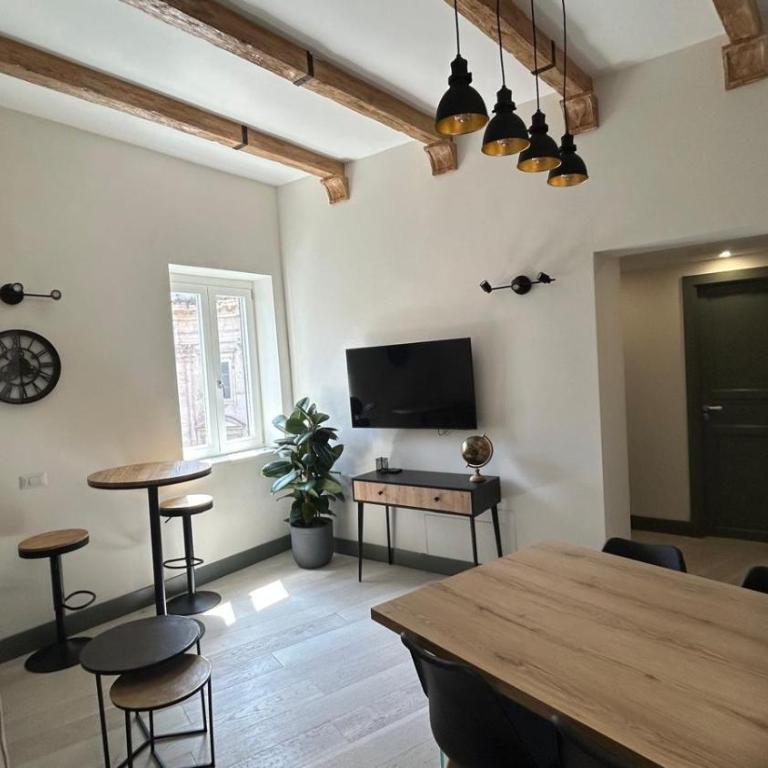 Home Domus Castel Sant'Angelo - Appartamento Superior con 3 Camere da Letto - 2