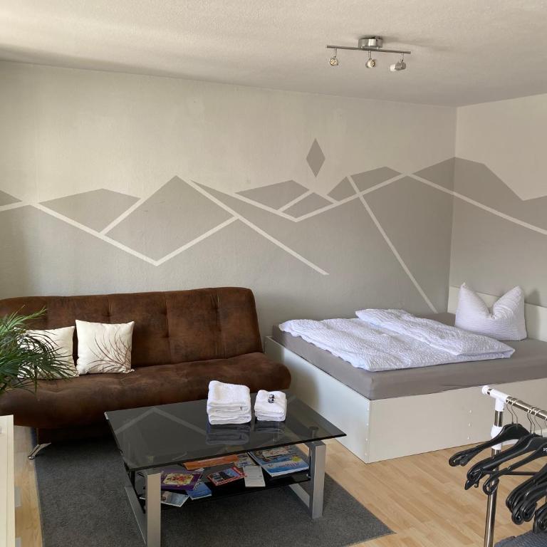 Schlafen wie Prinzessinen in Kempten Schlösschen - Camera Tripla Comfort con Bagno Privato - 6
