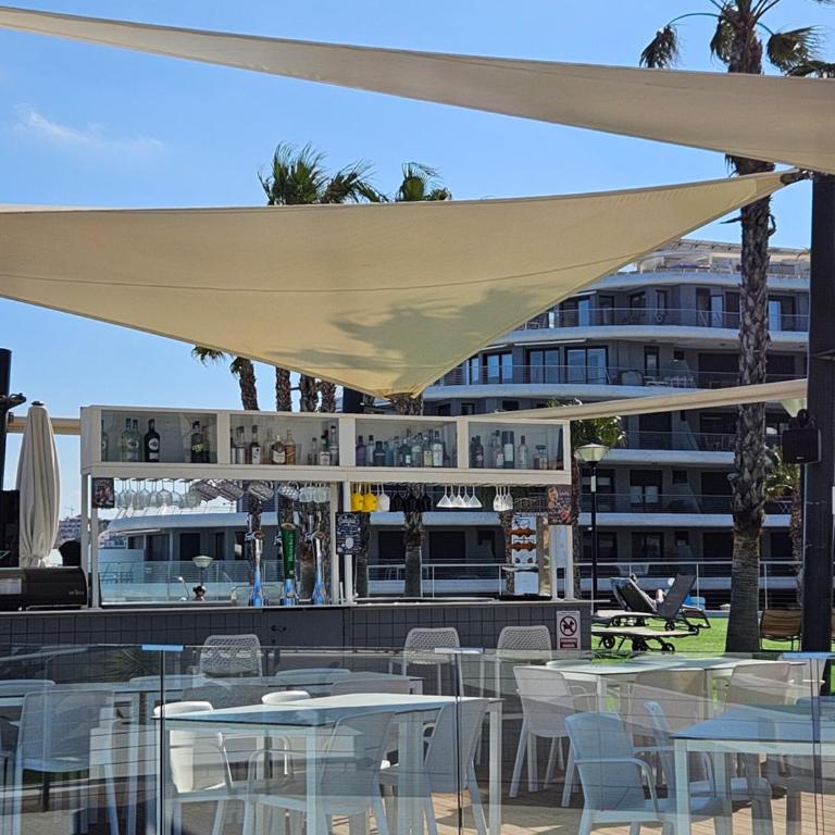 INFINITY View Amazing Beachfront Apartment - Apartment mit 2 Schlafzimmern - 38