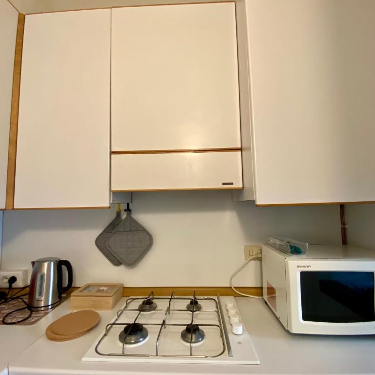 Lecco via Roma - Appartamento con 1 Camera da Letto - 14