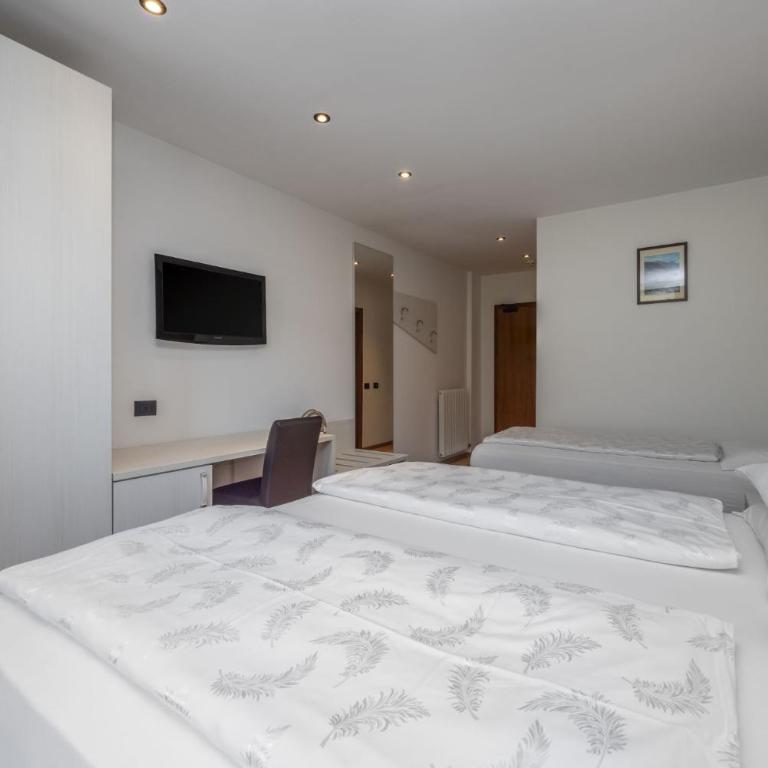 Hotel Ariston Garden & Spa - Dreibettzimmer mit Balkon - 3