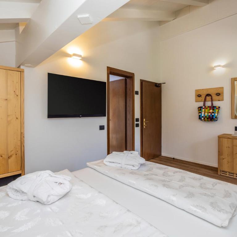 Hotel Ariston Garden & Spa - Vierbettzimmer mit Balkon - 5