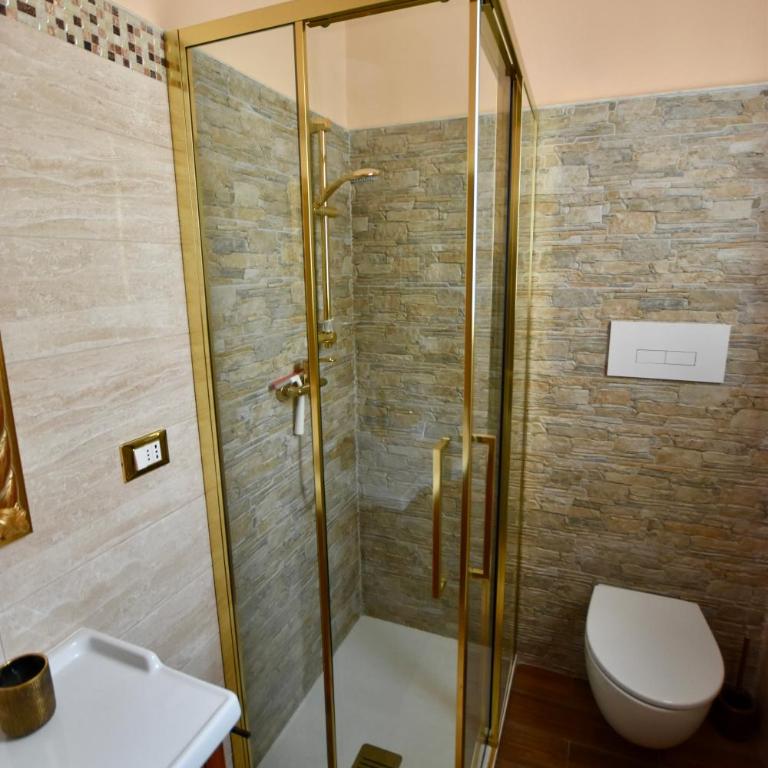 Classicosuitetetti Attico di charme con terrazza solarium privata, a pochi minuti dalla Fiera e dal mare - Appartamento con Terrazza - 16
