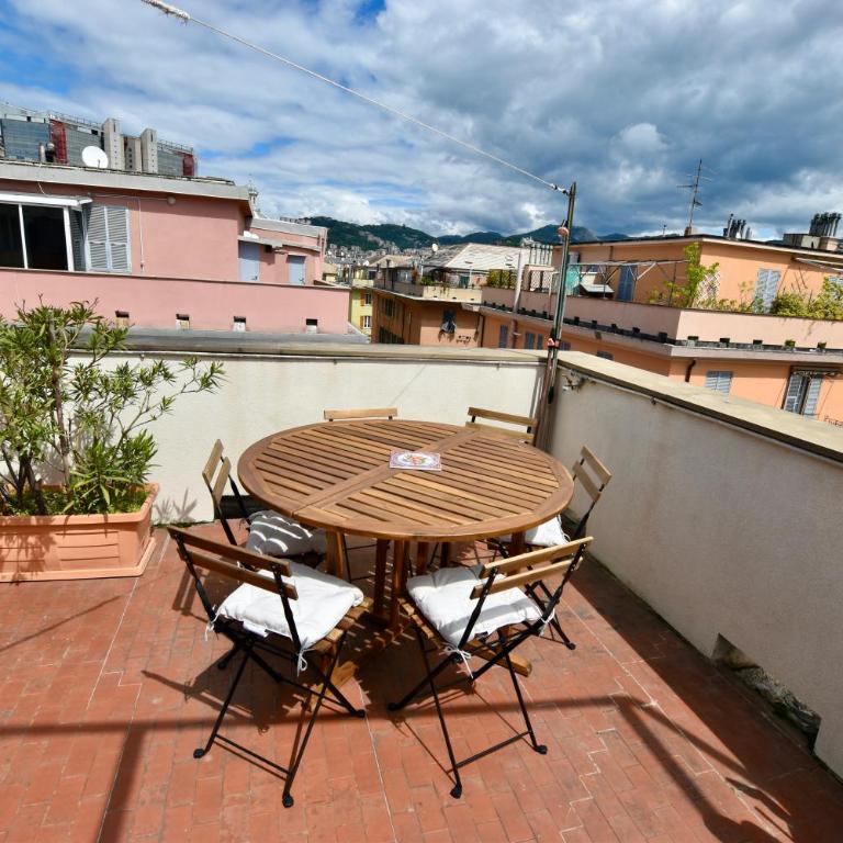 Classicosuitetetti Attico di charme con terrazza solarium privata, a pochi minuti dalla Fiera e dal mare - Appartamento con Terrazza - 43